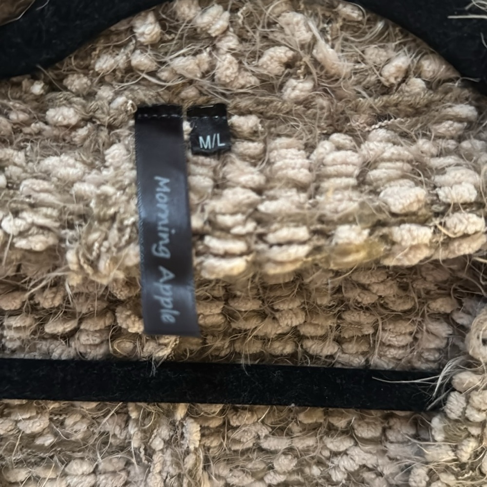 Morning Apple crochet bohemian vest size large - Picture 3 of 4